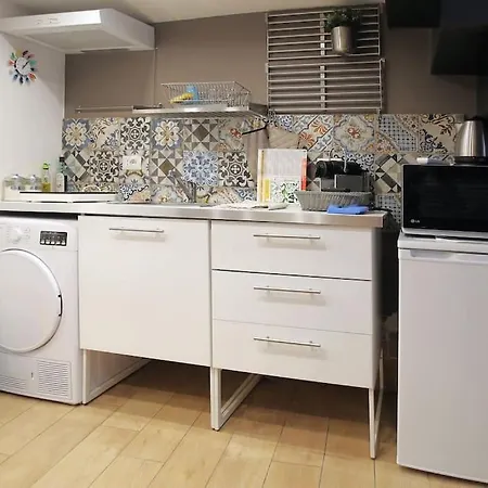 Apartment Loft-hosted By Sweetstay